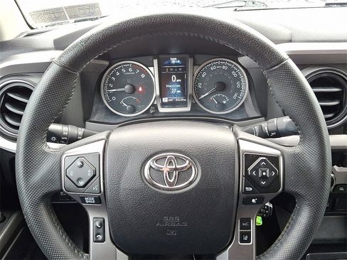 Used 2021 Toyota Tacoma SR image 18
