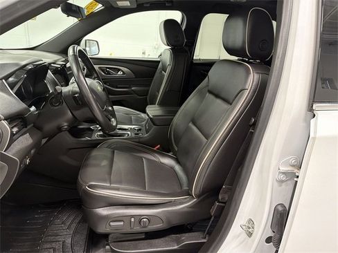 Certified 2022 Chevrolet Traverse Premier image 23