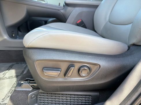Used 2024 Toyota Sienna XLE image 14