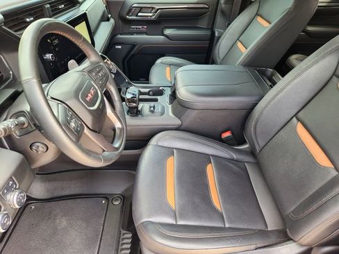 Used 2024 GMC Sierra 1500 AT4 w/ Technology Package AWD/4WD image 13