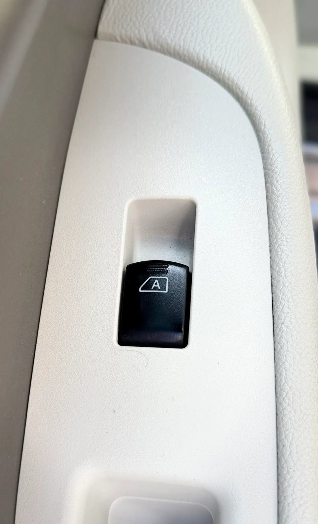 Used 2010 INFINITI G37 Journey w/ Premium Pkg RWD image 31