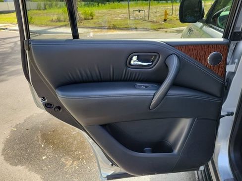 Used 2017 Nissan Armada SL w/ Technology Package RWD image 16