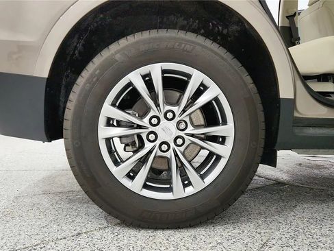 Used 2023 Cadillac XT5 Premium Luxury image 13