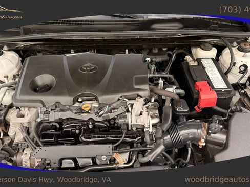 Used 2020 Toyota Camry SE image 32
