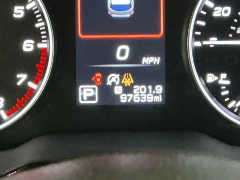 Used 2022 Subaru Outback Premium image 17