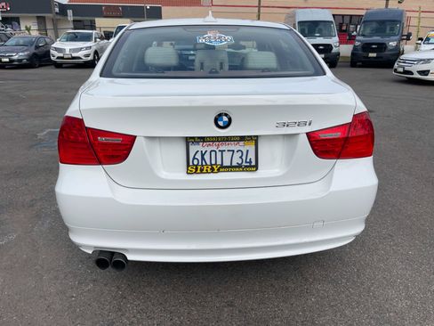 Used 2010 BMW 328i Sedan image 4