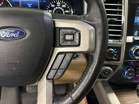 Used 2016 Ford F150 Lariat image 34