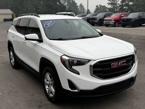 Used 2019 GMC Terrain SLE w/ Driver Convenience Package AWD/4WD image 8