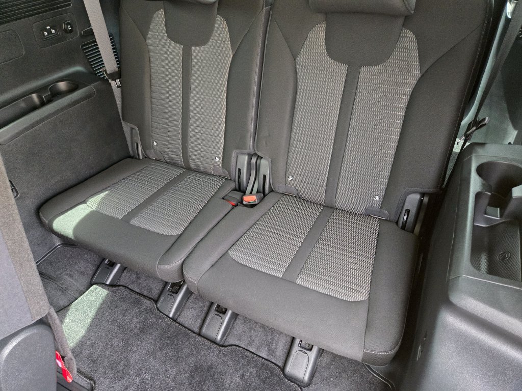 New 2026 Kia Sorento LX FWD image 20