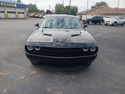 Used 2015 Dodge Challenger R/T w/ Quick Order Package 28B R/T image 2