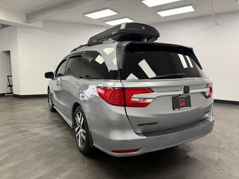 Used 2018 Honda Odyssey Touring image 6