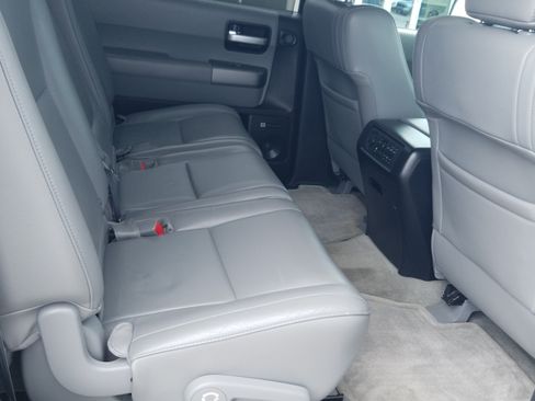 Used 2010 Toyota Sequoia Limited RWD image 15