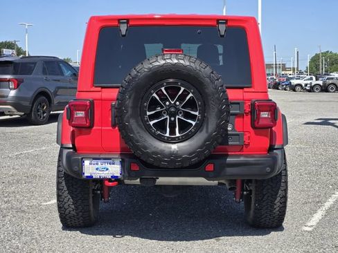 Used 2024 Jeep Wrangler Unlimited Rubicon AWD/4WD image 6