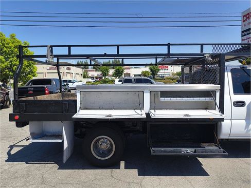 Used 2004 Chevrolet Silverado 3500 2WD Regular Cab w/ Heavy-Duty Power Package image 5