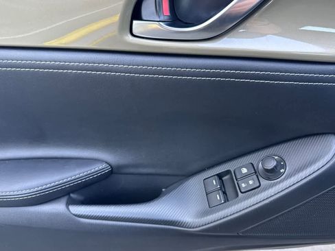 Used 2023 MAZDA MX-5 Miata Grand Touring image 11