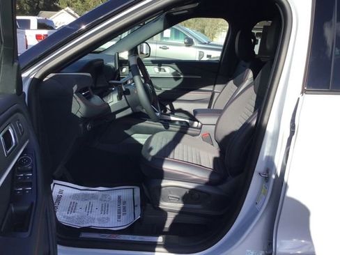 New 2026 Ford Explorer ST-Line w/ ST-Line Street Pack RWD image 10