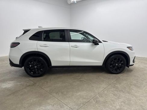 Used 2024 Honda HR-V Sport image 4
