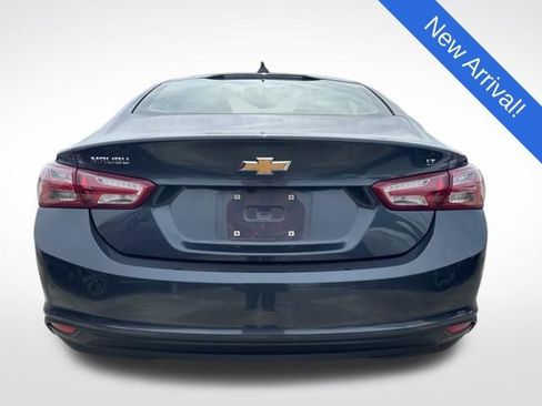 Used 2019 Chevrolet Malibu LT w/ Leather Package image 4