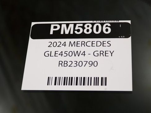Used 2024 Mercedes-Benz GLE 450 4MATIC w/ AMG Line Exterior image 34