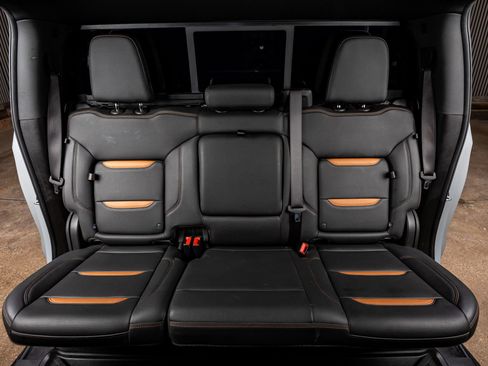 Used 2024 GMC Sierra 1500 AT4 w/ Technology Package image 35