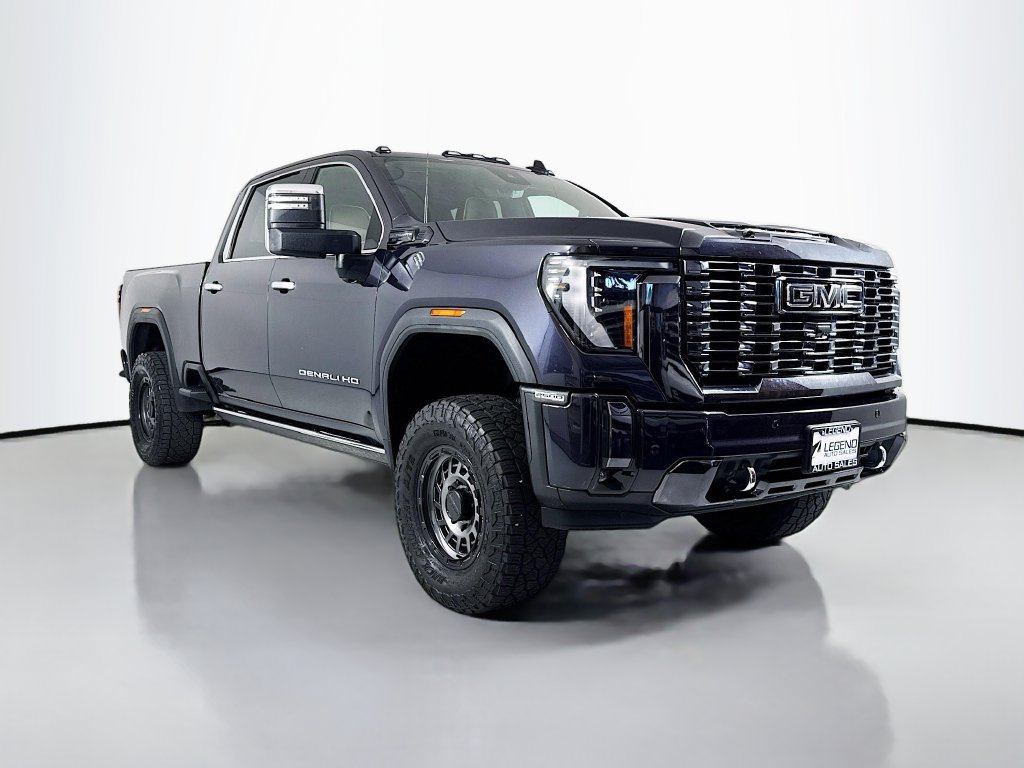 Used 2024 GMC Sierra 2500 Denali Ultimate AWD/4WD image 4