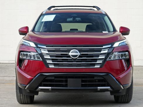 Used 2025 Nissan Rogue Platinum w/ Platinum Premium Package FWD image 6
