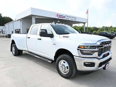 New 2026 RAM 3500 Tradesman AWD/4WD image 4