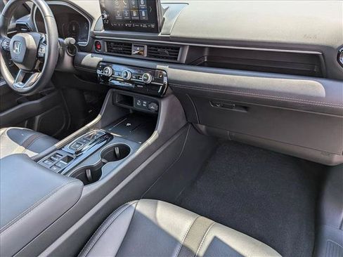 Certified 2025 Honda Pilot EX-L image 20