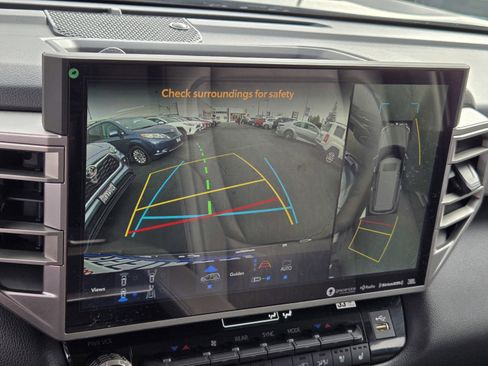 Used 2023 Toyota Sequoia Limited image 18