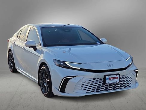 Used 2025 Toyota Camry XSE w/ Premium Plus Package image 3