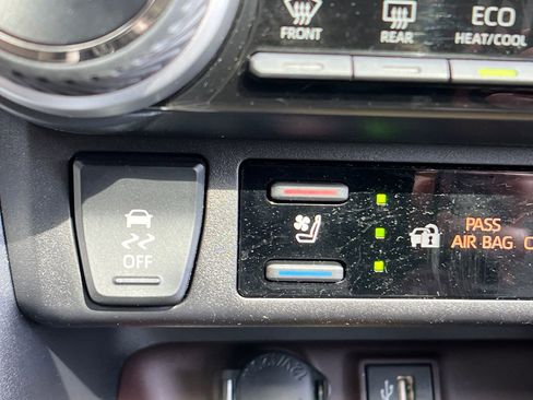 Certified 2025 Toyota RAV4 Limited w/ Advanced Technology Package AWD/4WD image 30