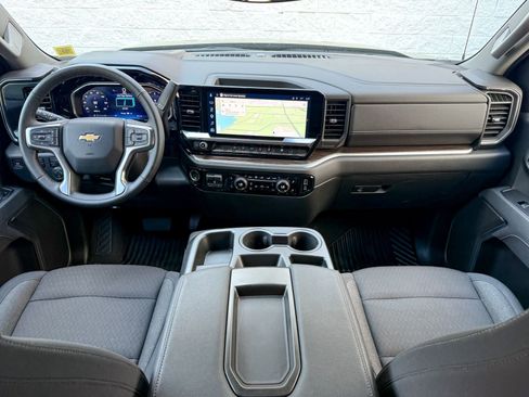 Certified 2026 Chevrolet Silverado 1500 LT AWD/4WD image 30