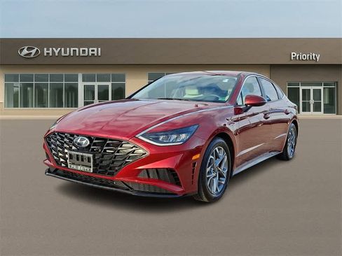 Used 2023 Hyundai Sonata SEL image 1