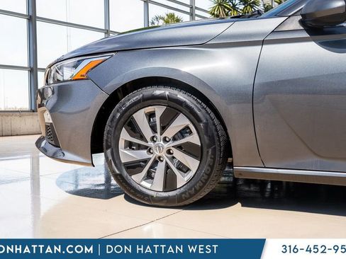 Used 2019 Nissan Altima 2.5 S FWD image 31