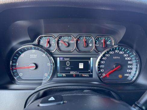 Used 2019 Chevrolet Tahoe LT image 24