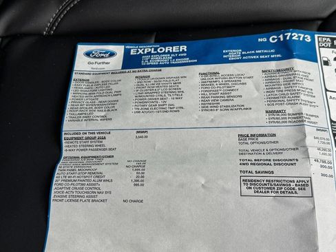 Used 2022 Ford Explorer XLT w/ Equipment Group 202A image 35