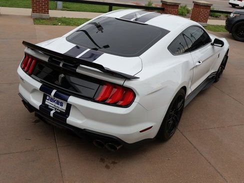 Used 2021 Ford Mustang Shelby GT500 w/ Technology Package RWD image 6