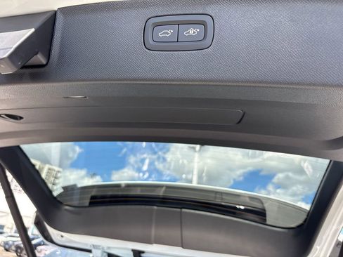 New 2026 Volvo XC90 B6 Plus w/ Protection Package Premier image 14