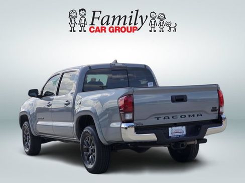 Used 2021 Toyota Tacoma SR5 RWD image 3