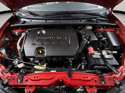 Used 2017 Toyota Corolla SE image 33