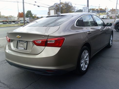 Used 2023 Chevrolet Malibu LT image 9