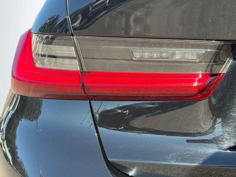 Used 2020 BMW 330i Sedan w/ Driving Assistance Package image 10