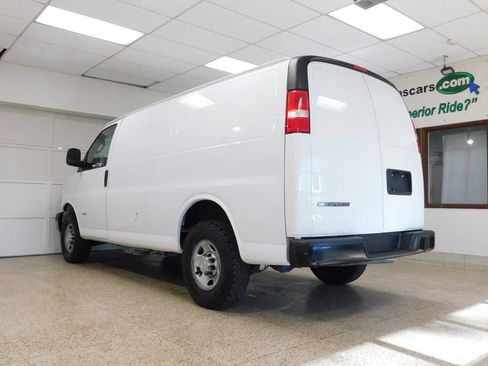 Used 2021 Chevrolet Express 2500 w/ Driver Convenience Package RWD image 6