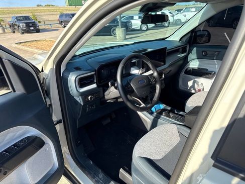Used 2025 Ford Maverick XLT w/ XLT Luxury Package AWD/4WD image 19
