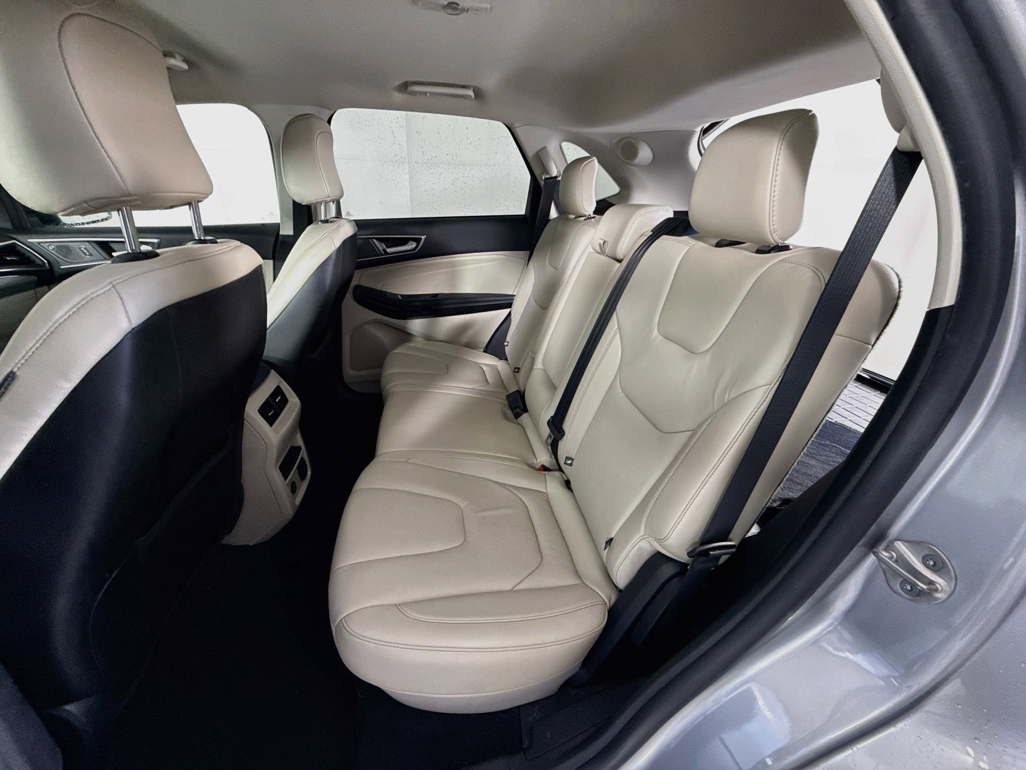 Certified 2021 Ford Edge Titanium FWD image 4