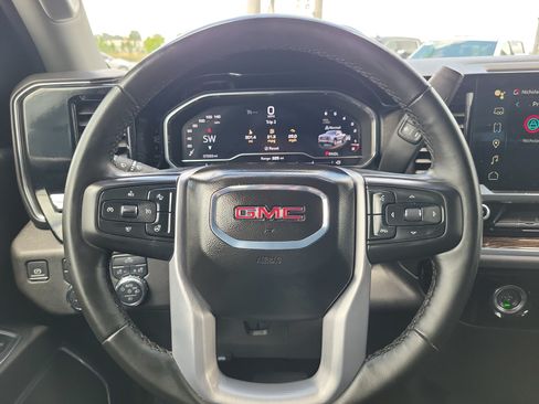 Used 2024 GMC Sierra 1500 Elevation AWD/4WD image 18