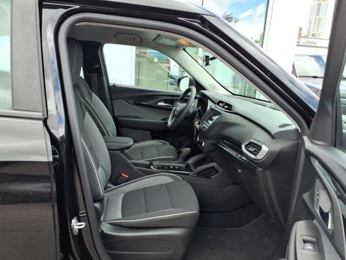 Used 2023 Chevrolet TrailBlazer LS FWD image 20