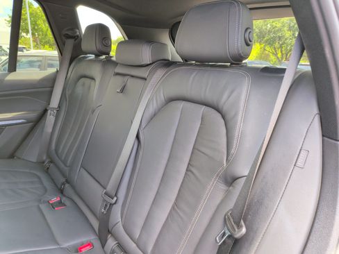 Used 2019 BMW X5 xDrive40i w/ M Sport Package AWD/4WD image 35