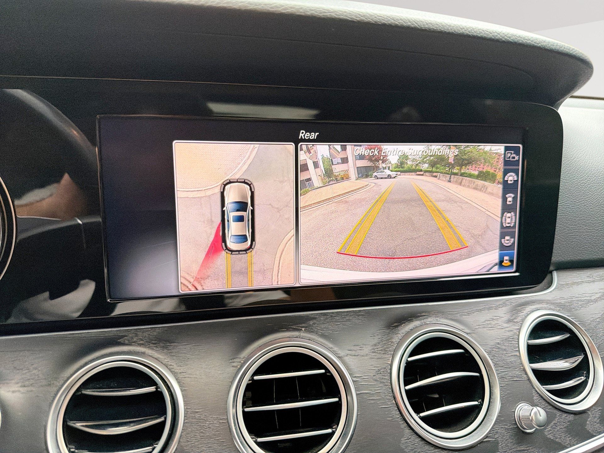 Used 2019 Mercedes-Benz E 300 w/ Premium 1 Package image 25