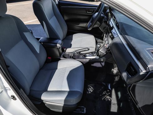 Used 2014 Toyota Corolla S image 6